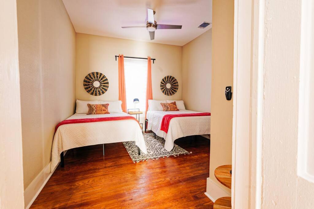 Close To Downtown San Antonio,Tx With Private Backyard And Firepit エクステリア 写真